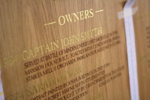 board-Dec-gold-detail